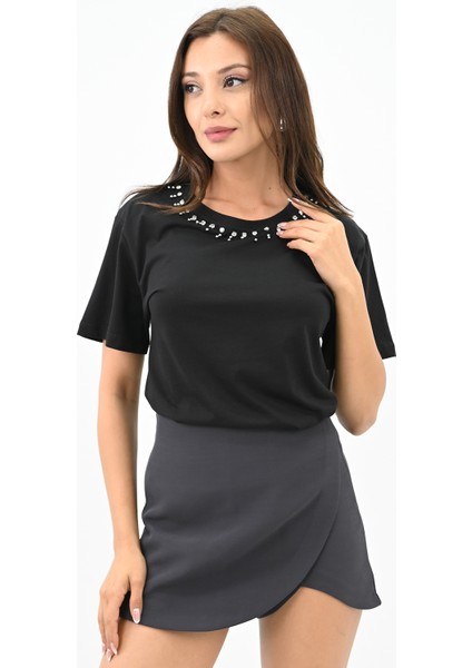 Kadın Bisiklet Yaka Taş Detaylı T-Shirt 1749-4-24