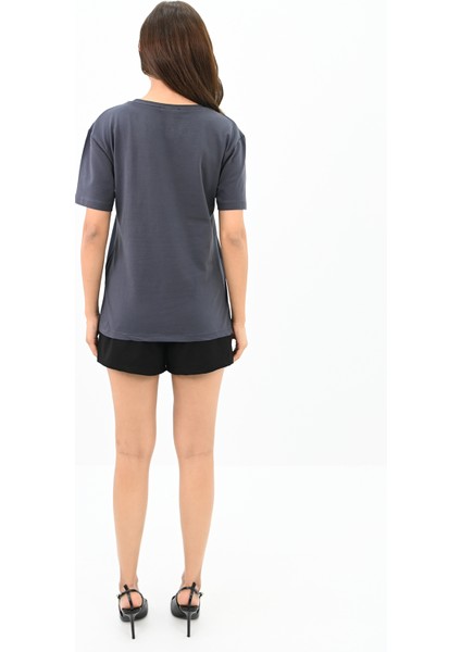 Kadın Bisiklet Yaka Taş Detaylı T-Shirt 1749-4-24 fırsatları