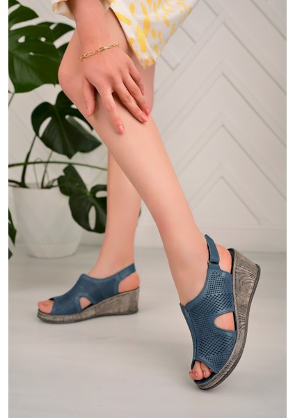 Kadın Deri Mavi Dolgu Topuk Yumuşak Taban Rahat Sandalet modelleri