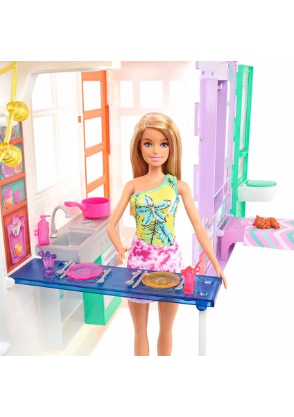 Barbie'nin Tatil Evi ve Aksesuarları Oyun Seti HGM56 fiyatları