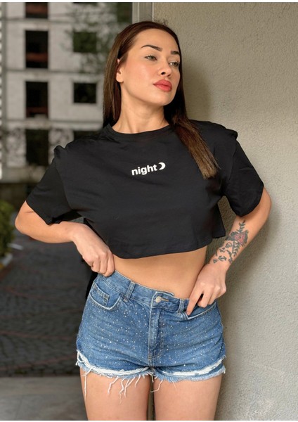 Kadın Siyah Bisiklet Yaka Baskılı Oversize Crop T-Shirt