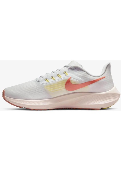 Air Zoom Pegasus 39 Kadın Açık Pembe Koşu Ayakkabısı