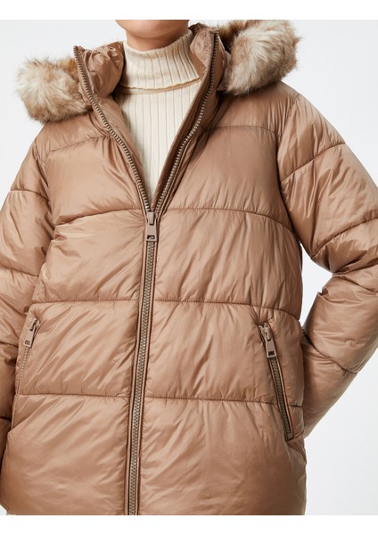 Şişme Mont Kapüşonlu Fermuarlı Suni Kürk Detaylı Cepli indirimleri