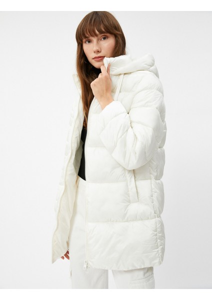 Şişme Mont Kapüşonlu Fermuarlı Cep Detaylı fiyatları