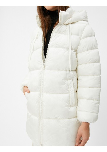 Şişme Mont Kapüşonlu Fermuarlı Cep Detaylı indirimleri