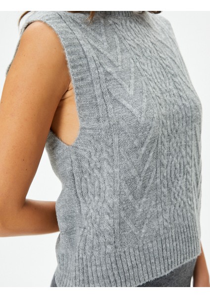 Dik Yaka Süveter Saç Örgüsü Motifli indirimleri