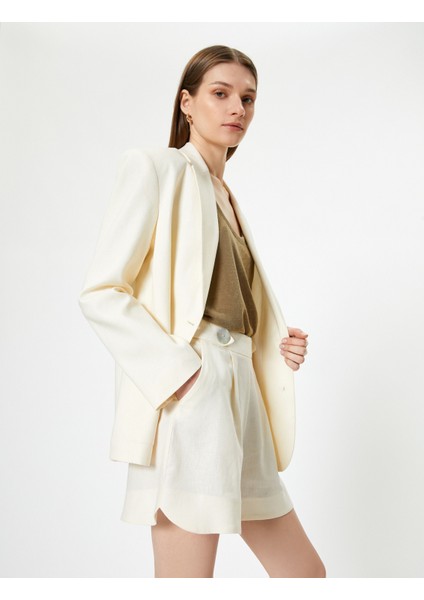 Keten Şort Kemer Detaylı Cepli Pensli