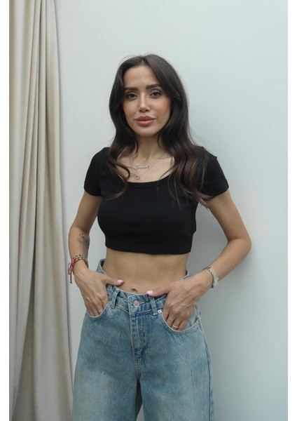 Siyah Mia Kısa Kollu Crop Top