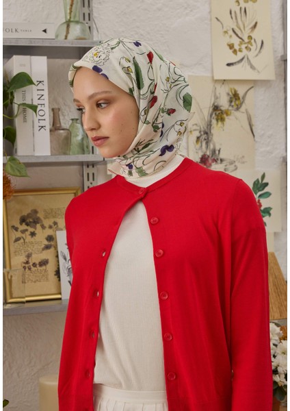 Strawberry Desen Pamuk Ipek Eşarp Inci
