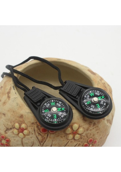 1 Adet Tarzı Mini Pusula Hayatta Kalma Kiti Anahtarlık ile Açık Kamp Yürüyüş Avcılık Sırt Çantası Süslemeleri Bisiklet Aksesuarları Kompas (Yurt Dışından) indirimleri