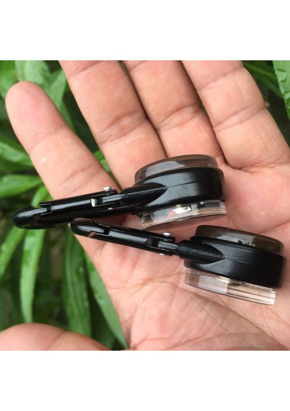 Siyah Stil Çinko Alaşımı Taşınabilir Hızlı Asılı Pusula, Açık Havada Kamp, Çift Taraflı Karabina, Termometreli Pusula (Yurt Dışından) modelleri