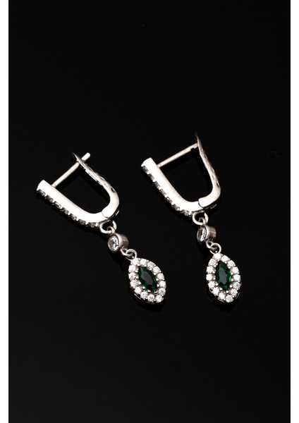 Kadın Gümüş Küpe - Pera Zümrüt Mekik Taşlı 925 Ayar Gümüş Küpe modelleri