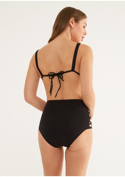 Üçgen Bikini Üst fırsatları