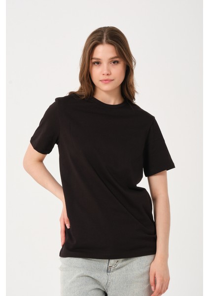 Owut Kadın Bisiklet Yaka Basic T-Shirt