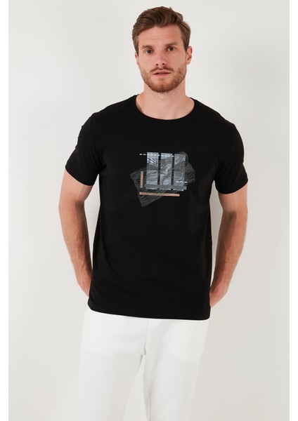 Pamuklu Slim Fit Bisiklet Yaka T Shirt Erkek T Shirt 646R8130 fırsatları