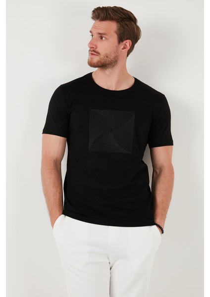 Pamuklu Slim Fit Bisiklet Yaka T Shirt Erkek T Shirt 646R7940 fırsatları