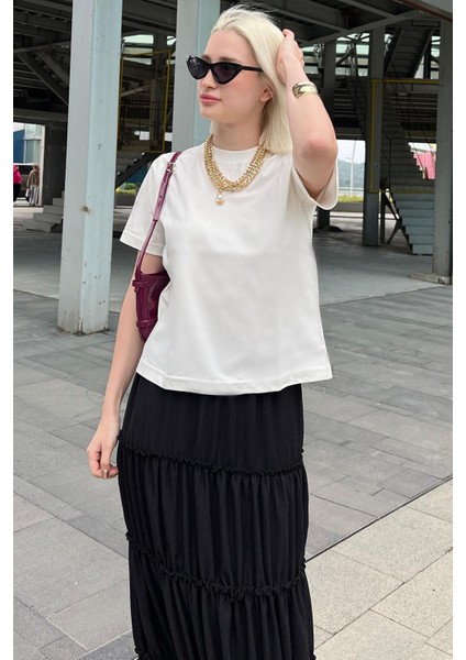 Ekru Bisiklet Yaka Basic Kadın T-Shirt Mg2075