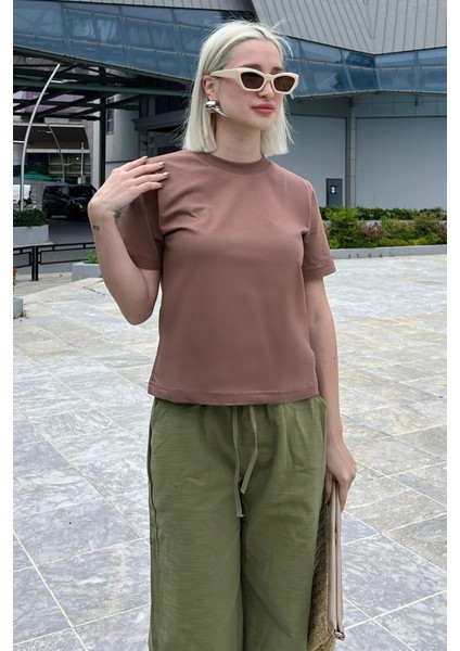 Kahverengi Bisiklet Yaka Basic Kadın T-Shirt Mg2075 fırsatları