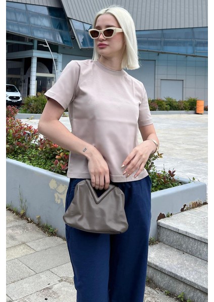 Bej Bisiklet Yaka Basic Kadın T-Shirt Mg2075 fiyatları
