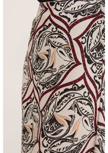 Kadın Siyah Bej Desenli Saten Etek 15877 modelleri