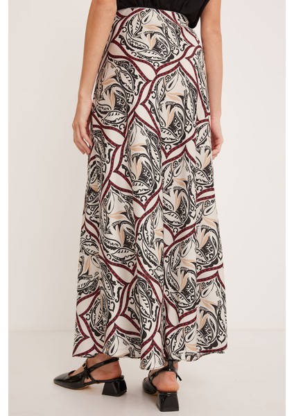 Kadın Siyah Bej Desenli Saten Etek 15877 fırsatları