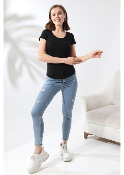 Arkası Çapraz Biye Detaylı U Yaka Penye Kompakt Likralı Kısa Kol T-Shirt 21218 Siyah