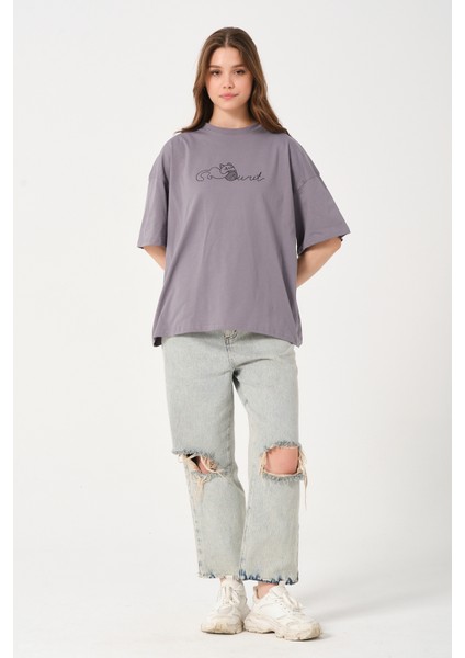 Owut Kadın Bisiklet Yaka Kedi Detay Baskılı Oversize T-Shirt