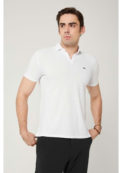 Erkek Yakalı Beyaz Tshirt modelleri