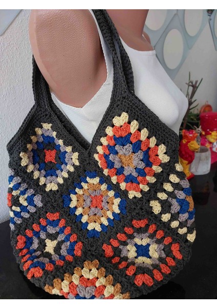 Motifli Lale Model Granny Square Çanta