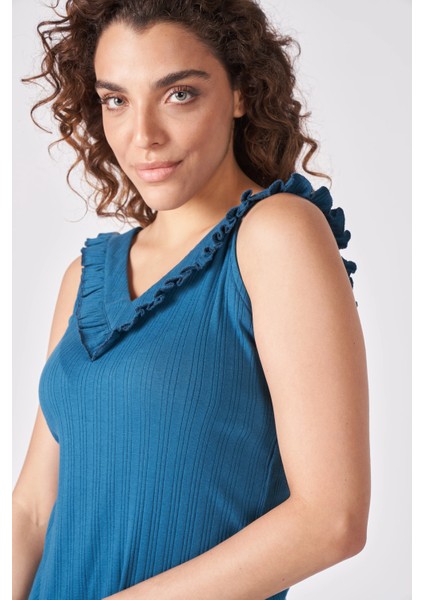 Kadın V Yaka Sıfır Kol Esnek Kumaştan Fırfırlı Bluz Petrol modelleri