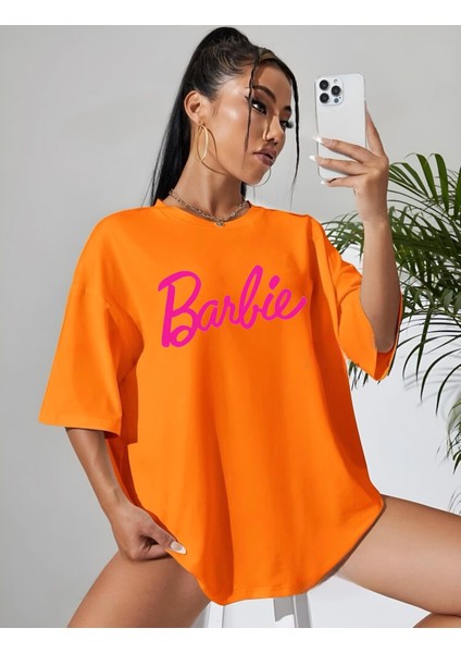 Oversize Barbie Baskılı Pamuklu Penye Kumaş Turuncu Tişört fiyatları