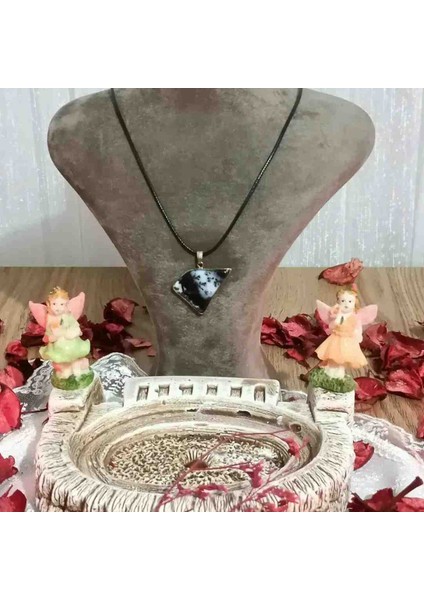 Üçgen Kesim Agat Doğal Taş Kolye