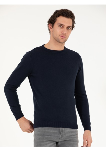 Erkek Lacivert Slim Fit Pamuk Karışımlı Bisiklet Yaka Basic Triko Kazak 50257379-VR033 modelleri