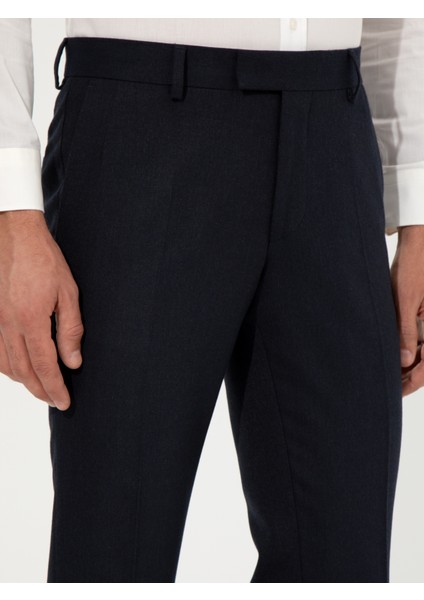Erkek Lacivert Slim Fit Kumaş Pantolon 50258513-VR033 indirimleri