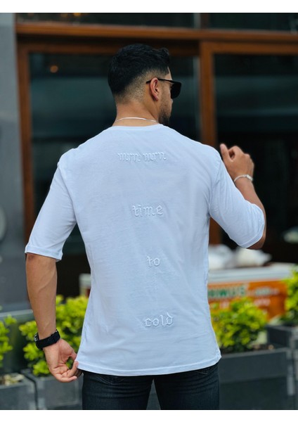 Beyaz Ön Arka Nakışlı Oversize Kısa Kollu Tişört