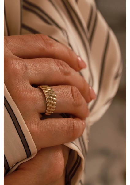 14 Ayar Altın,burgulu Yüzük AGYZK207 modelleri