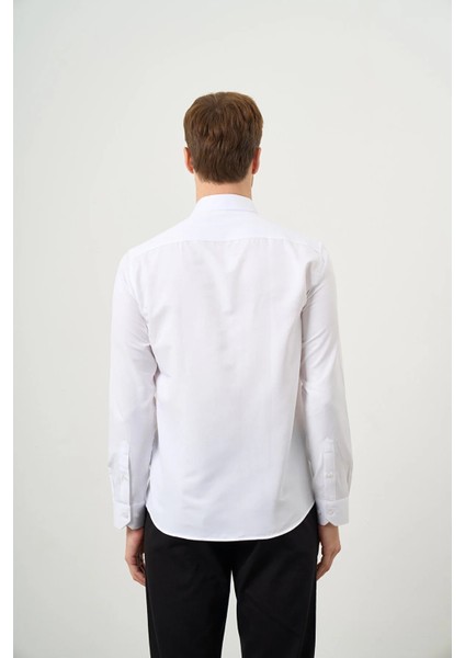 Erkek Beyaz Slim Fit Düğmeli Yaka Gömlek indirimleri
