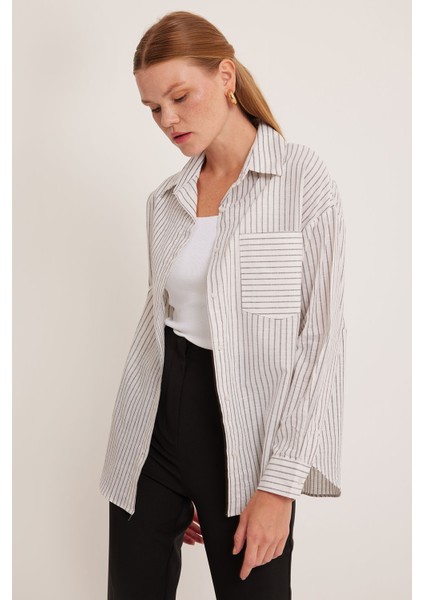 Kadın Beyaz Siyah Çizgili Oversize Keten Gömlek 20252 modelleri