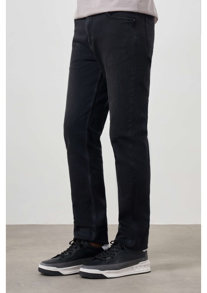 Erkek Siyah Denim 5 Cep Dynamic Fit Jean Kot Pantolon modelleri