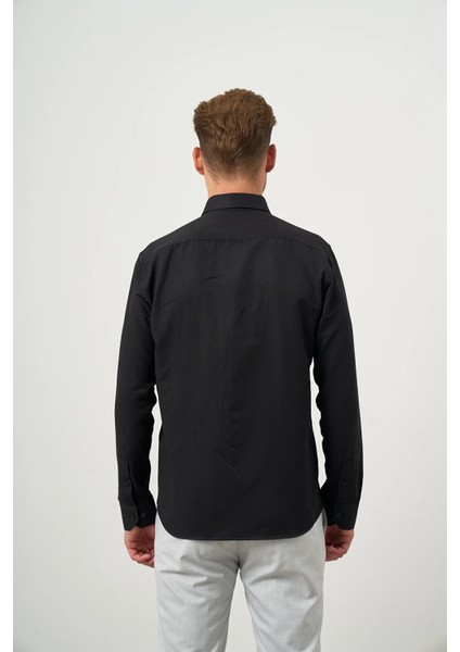 Erkek Siyah Slim Fit Düğmeli Yaka Gömlek