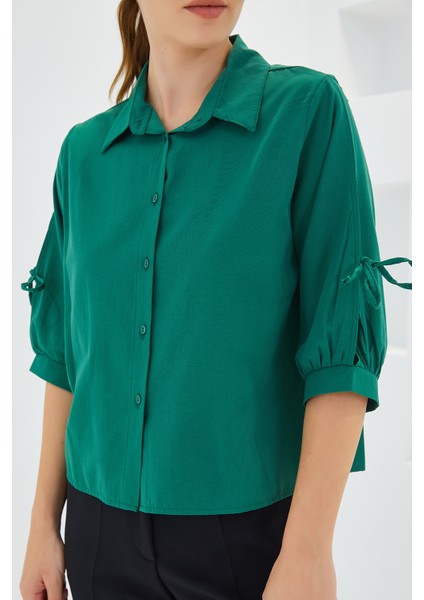 Kadın Kol Detaylı Zümrüt Yeşili Crop Gömlek 20246 indirimleri