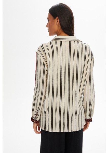 Resort Kolları Kutnu Desen Garnili Uzun Kol Gömlek 68819 fırsatları