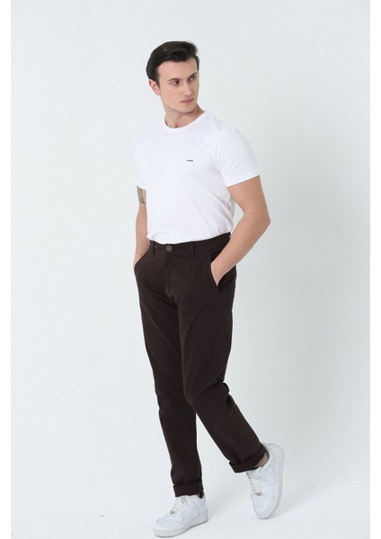 Erkek Comfort Fıt Normal Bel Düz Paça Yan Cepli Esnek Gabardin Dokuma Chıno Pantolon Kahverengi fiyatları