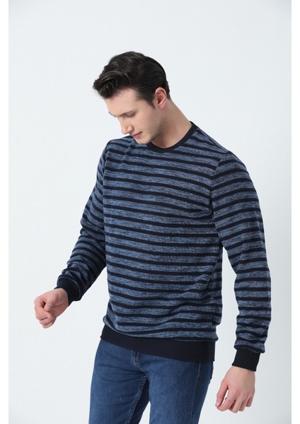Erkek Rahat Kesim Bisiklet Yaka Enine Çizgili Yumuşak Dokulu Interlok Kumaş Sweatshırt Indigo Mavi