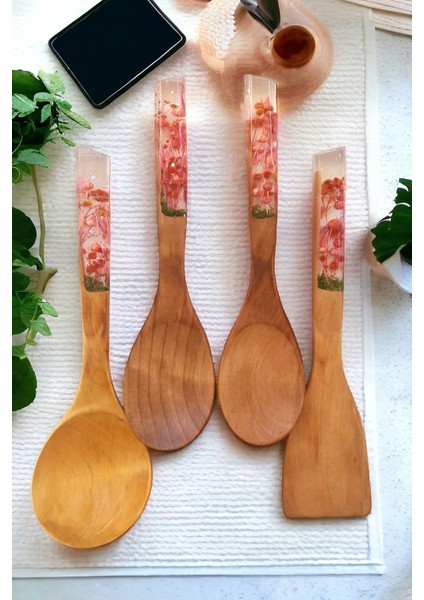 Kiraz Çiçeği Serisi 4 Parça Tahta Servis ve Pişirme Mutfak Seti Takımı 29 Cm.