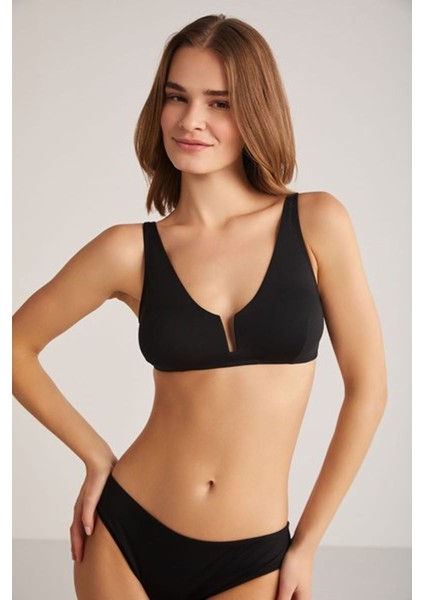 Çıkarılabilir Kaplı Edrev Düz Renk Toparlayıcı Üçgen Bikini Takımı fiyatları