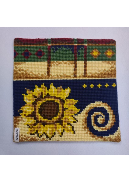 Işlenmiş Goblen Yastık Çiçek Desenli Yviia