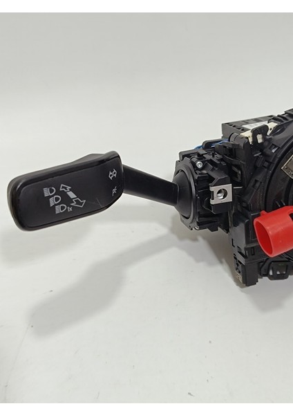 Volkswagen Sinyal Silecek Kollu Direksiyon Sargısı 5Q0953507FT-5Q0953549F-5Q0953513P (004) modelleri