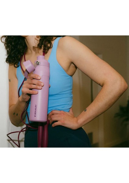 The Aerolight™ Iceflow™ Water Bottle Fast Flow 0.6l / 20OZ Lila