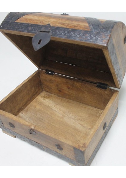 Eskitme Ahşap Metal Süslemeli SANDIK27X20X20X Cm. fırsatları